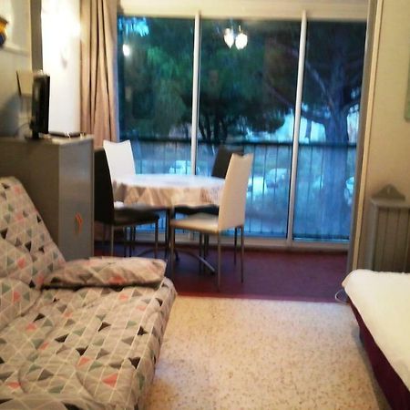Studio Proche De La Mer Apartment ลา กร็องเดอ-ม็อต ภายนอก รูปภาพ