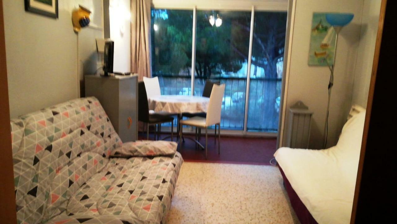Studio Proche De La Mer Apartment ลา กร็องเดอ-ม็อต ภายนอก รูปภาพ